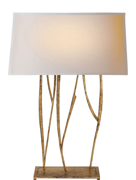 Ian K.Fowlerがデザインした、有機的な形状の金属の支柱が特徴的なVISUAL COMFORTのテーブルランプ「Aspen Console Lamp」。66,000円