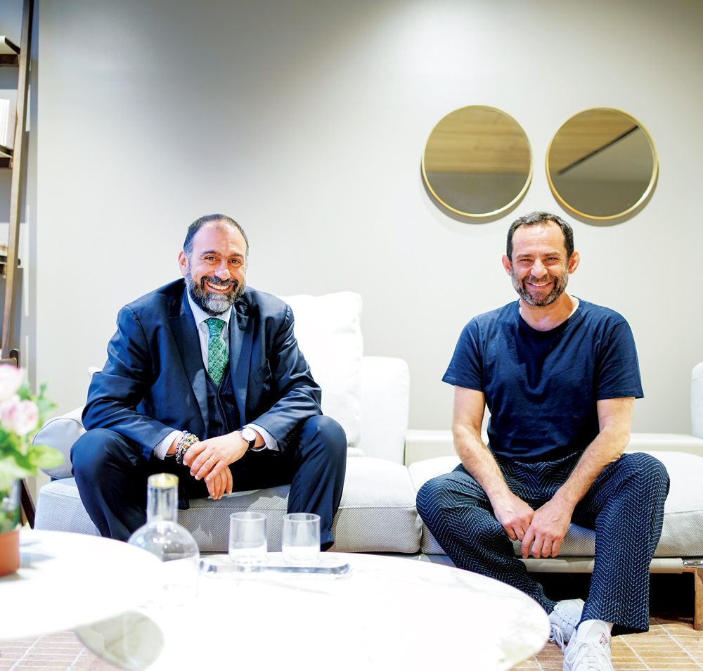 ポルトローナ・フラウのブランドディレクターNicola Coropulis氏（左）と、ミラノを拠点に活動するLudovica+Roberto PalombaのRoberto Palomba氏 