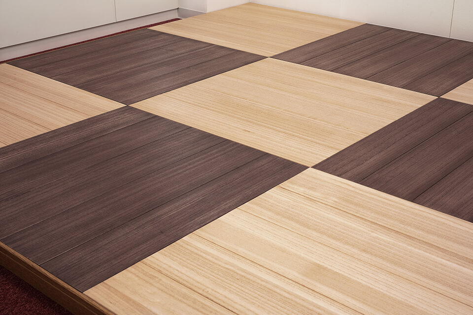 畳の貼り換えと同じように設置するため、フローリングの施工より早く仕上げることができる「桐床」。リノベーションに最適