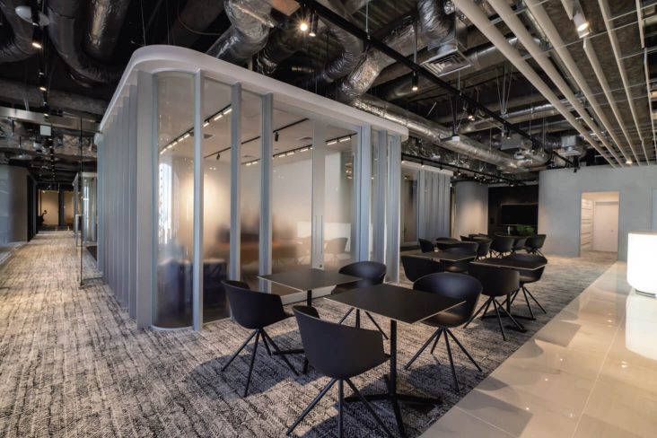 Cassina ixc.カッシーナ・イクスシーのファブリックアイテム ...